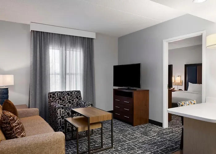 Homewood - Airport Hotel