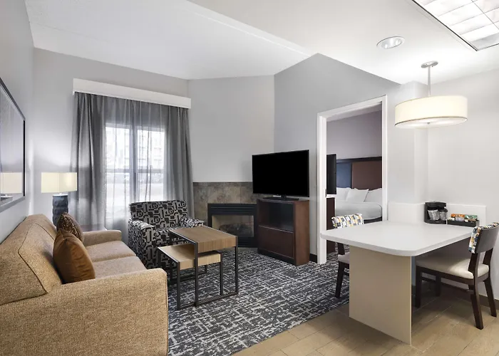 Hotel Homewood - Airport