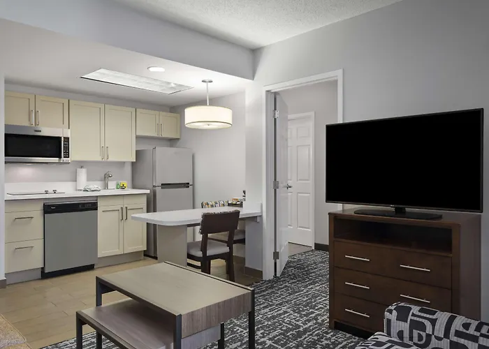 Hotel Homewood - Airport Columbus