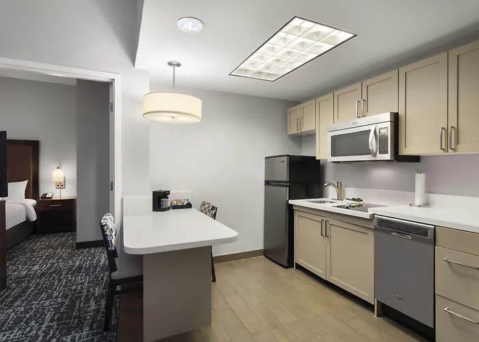 Homewood - Airport Hotel 3*