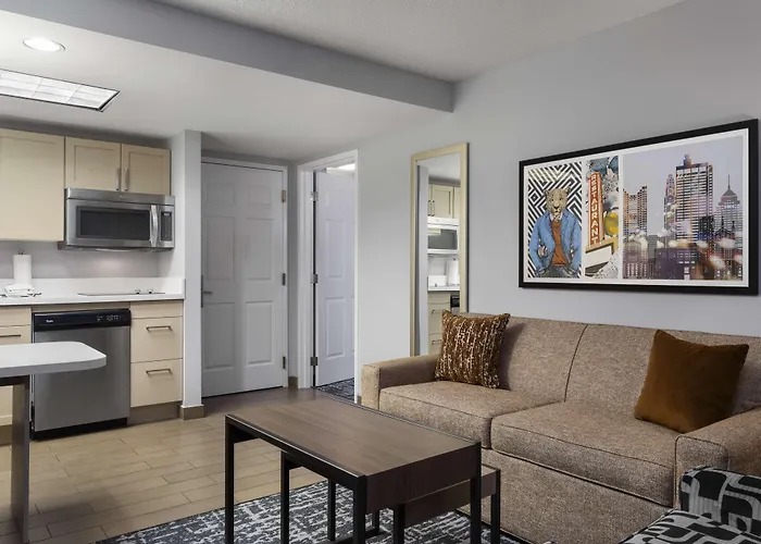 Homewood - Airport Hotel 3*
