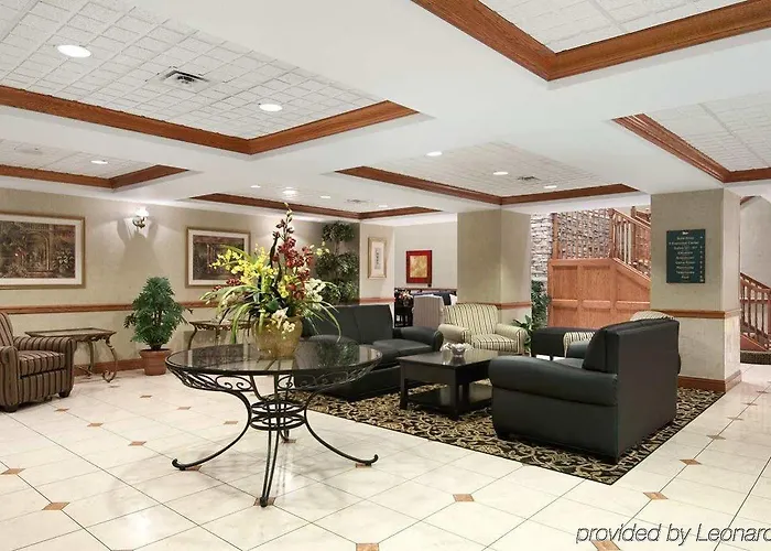 Homewood - Airport Hotel